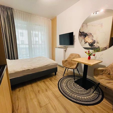 W Apartments Warsaw Luaran gambar