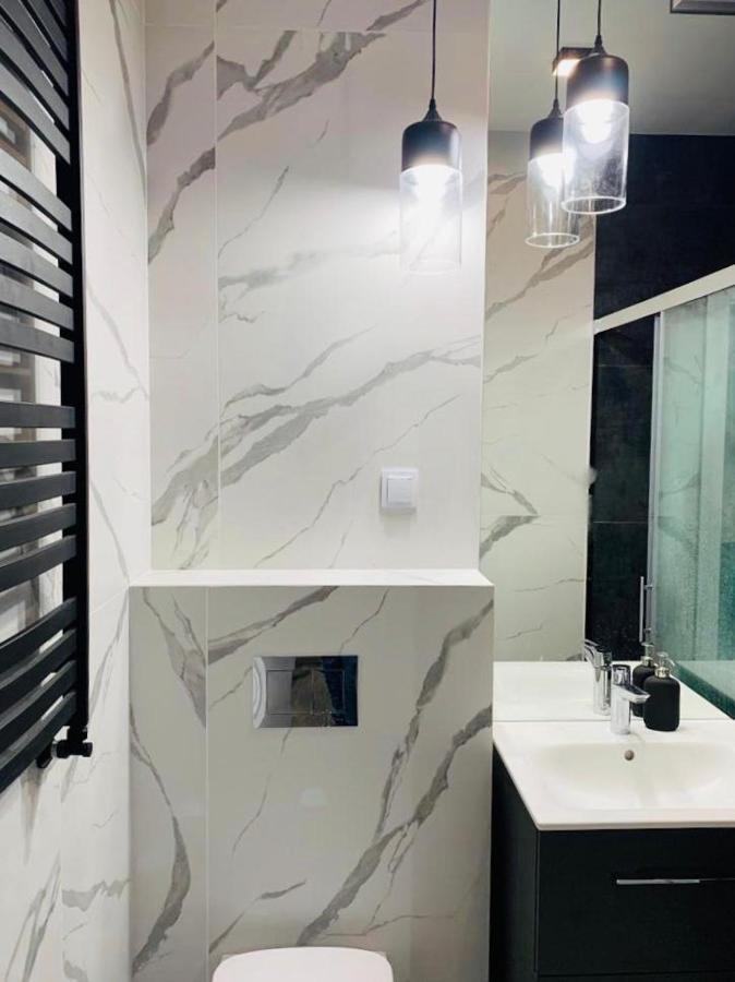 W Apartments Warsaw Luaran gambar