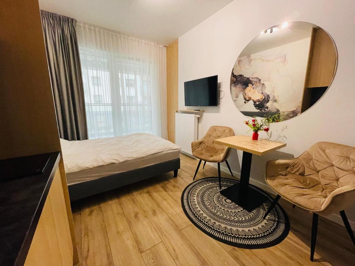 W Apartments Warsaw Luaran gambar